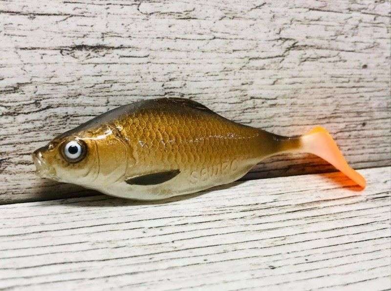 Sewro przynęta Karaś Japoniec 10cm/13g - rękodzieło