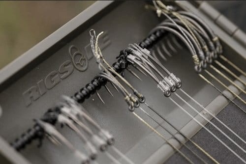 Korda pudełko na przypony Combi Rigsafe wedkarski sklep krokodyl3.jpg